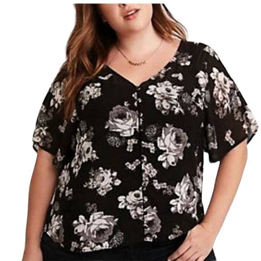 TORRID Black Floral Sheer Short Sleeve Crepe Blouse ~ Women's Plus Size 2 (2X)
